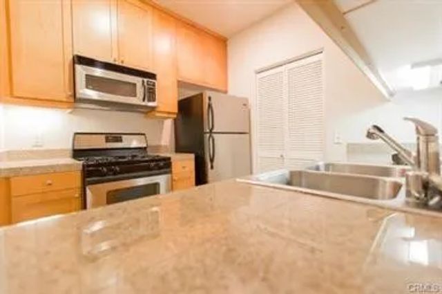 3313 Watermarke Place, Irvine, CA 92612