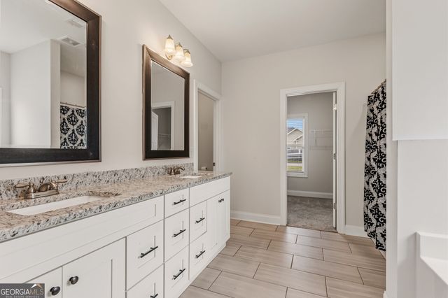 124 Cascades Court, Bonaire, GA 31005