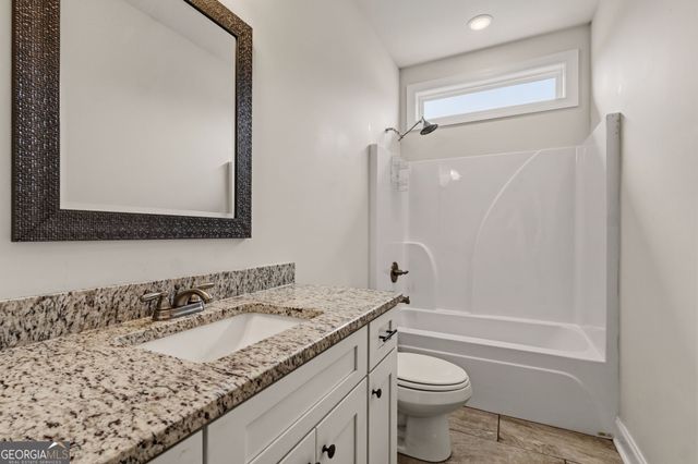 124 Cascades Court, Bonaire, GA 31005