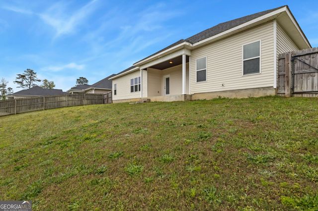124 Cascades Court, Bonaire, GA 31005