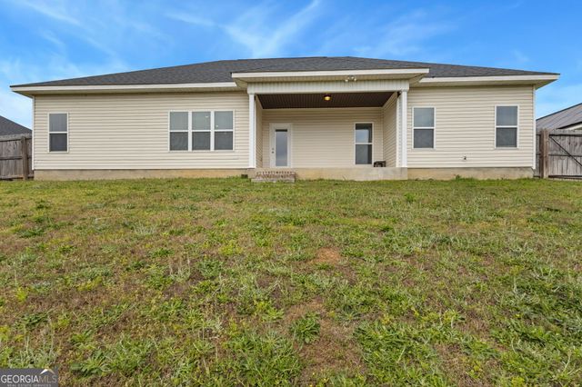 124 Cascades Court, Bonaire, GA 31005