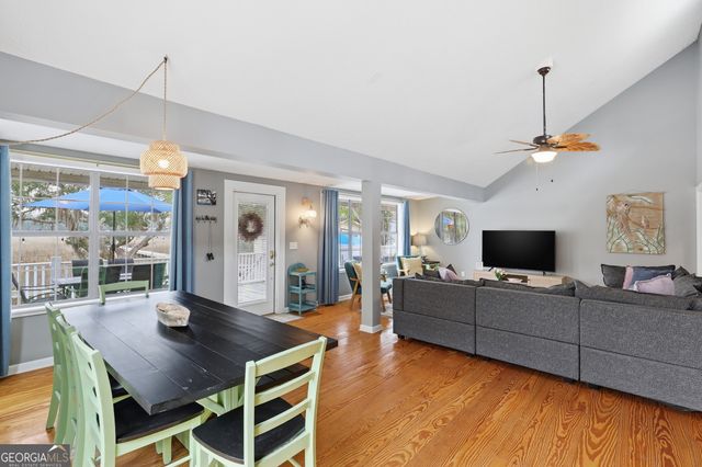 1629 S River Drive, Townsend, GA 31331