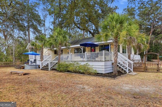 1629 S River Drive, Townsend, GA 31331