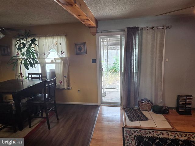 8406 LYONS PL, Philadelphia, PA 19153