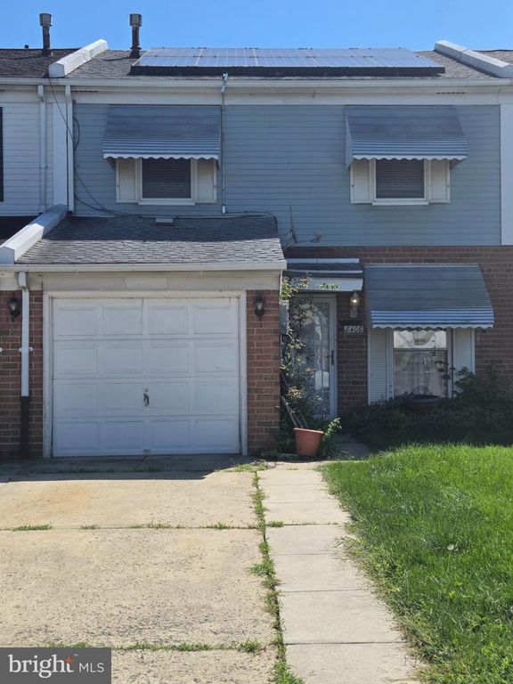 8406 LYONS PL, Philadelphia, PA 19153 — exterior
