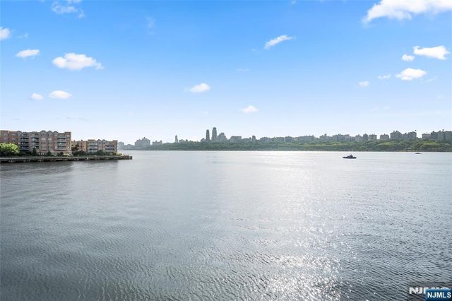 155 The Promenade, Edgewater, NJ 07020