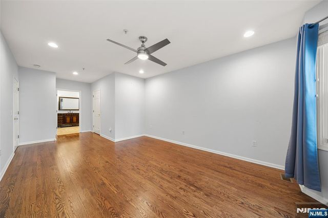 155 The Promenade, Edgewater, NJ 07020