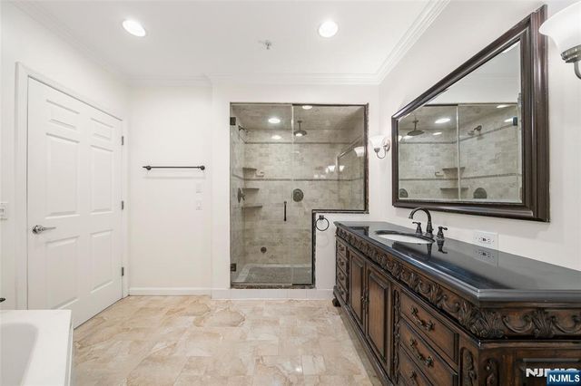 155 The Promenade, Edgewater, NJ 07020