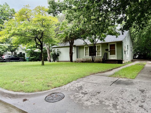 1009 Denton Street, Denton, TX 76201