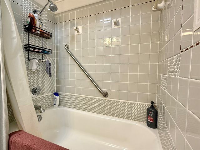 1009 Denton Street, Denton, TX 76201