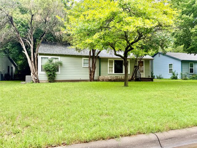 1009 Denton Street, Denton, TX 76201
