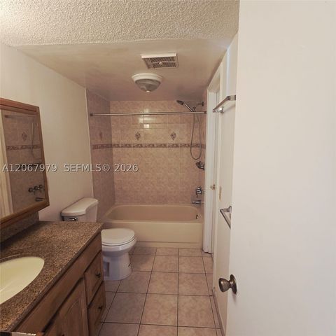 580 NW 114th Ave 201, Sweetwater, FL 33172