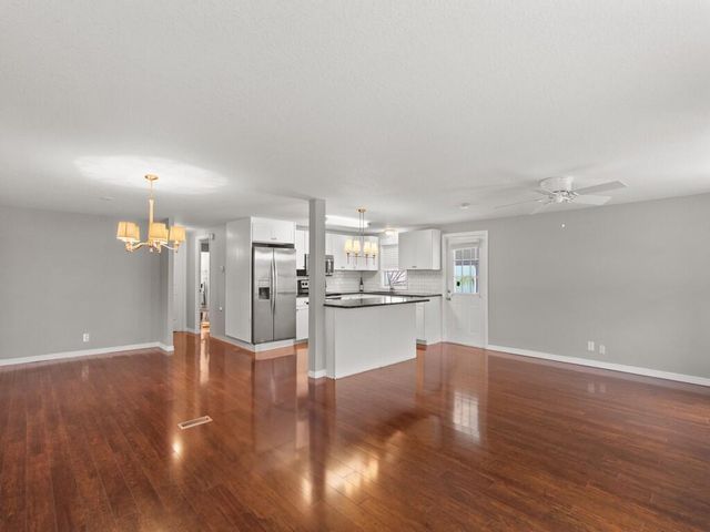 395 NE Jade Circle, Jensen Beach, FL 34957