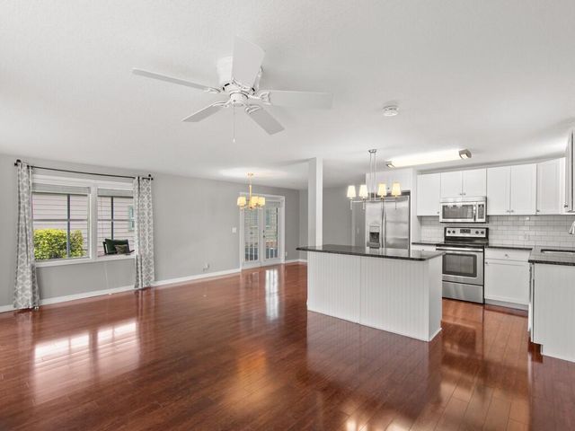 395 NE Jade Circle, Jensen Beach, FL 34957