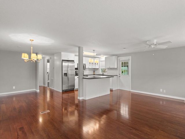 395 NE Jade Circle, Jensen Beach, FL 34957