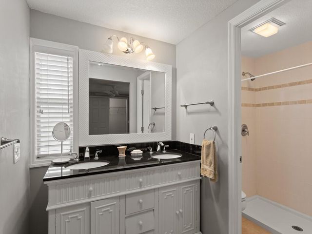 395 NE Jade Circle, Jensen Beach, FL 34957