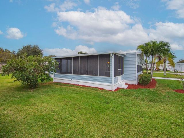 395 NE Jade Circle, Jensen Beach, FL 34957