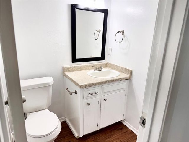 441 SW Thomas Street D, Burleson, TX 76028