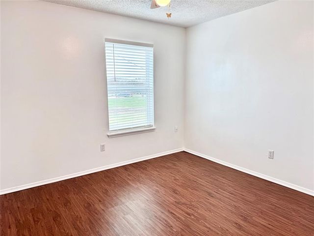 441 SW Thomas Street D, Burleson, TX 76028
