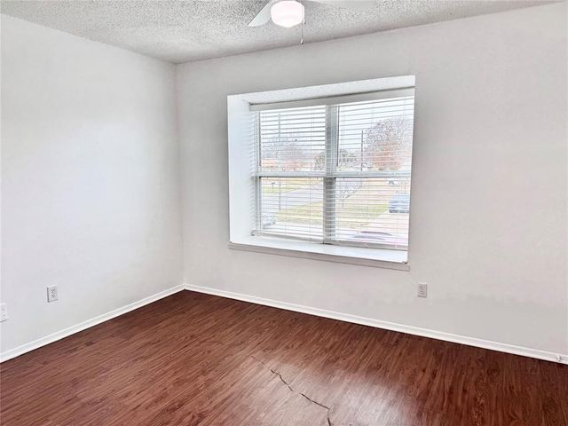 441 SW Thomas Street D, Burleson, TX 76028