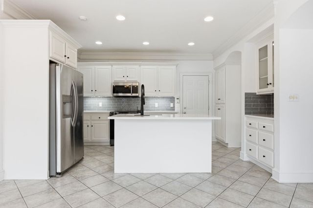 2006 Wellington Woods Drive, Little Rock, AR 72211