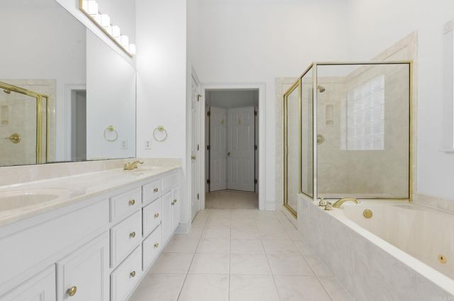 2006 Wellington Woods Drive, Little Rock, AR 72211