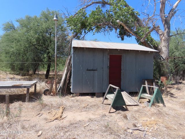 56120 E Riverside Road, Kearny, AZ 85137