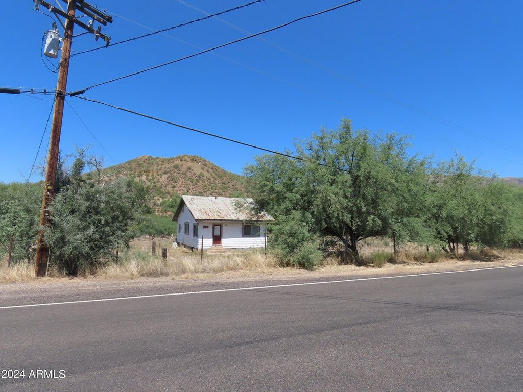 56120 E Riverside Road, Kearny, AZ 85137