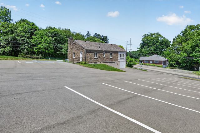 9150 Perry Hwy, Mccandless, PA 15237