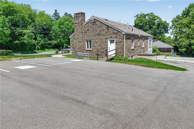 9150 Perry Hwy, Mccandless, PA 15237