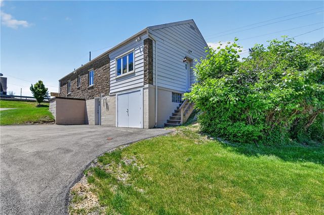 9150 Perry Hwy, Mccandless, PA 15237