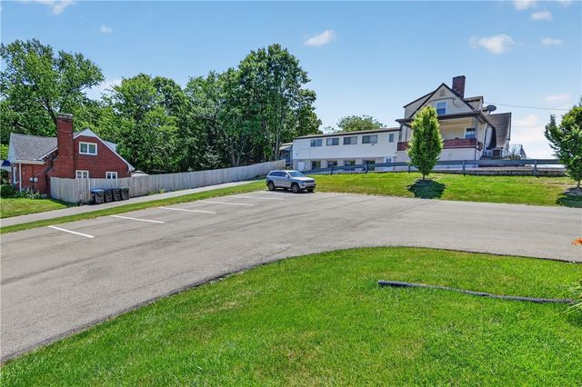9150 Perry Hwy, Mccandless, PA 15237