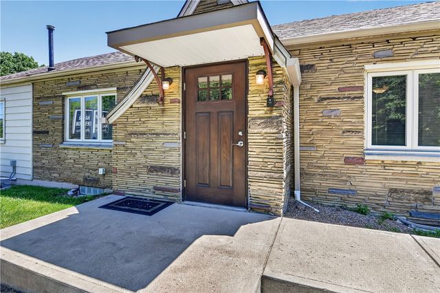 9150 Perry Hwy, Mccandless, PA 15237