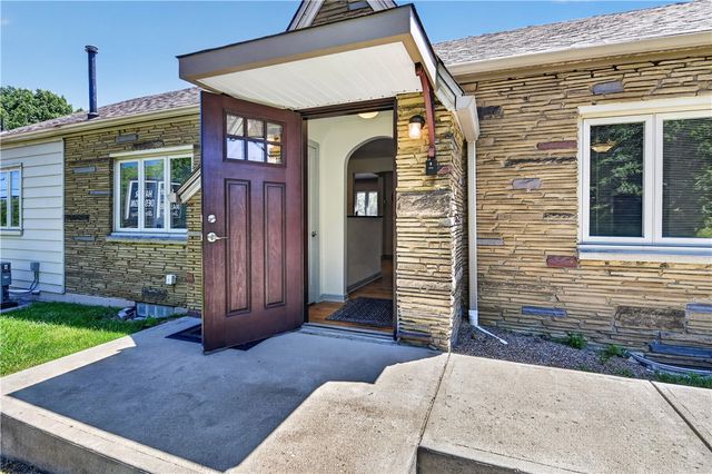 9150 Perry Hwy, Mccandless, PA 15237