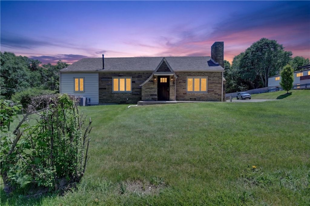 9150 Perry Hwy, Mccandless, PA 15237