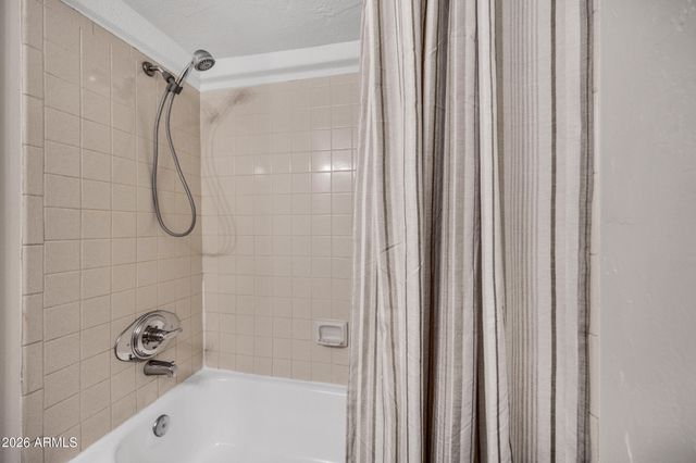 2320 N 52ND Street 115, Phoenix, AZ 85008