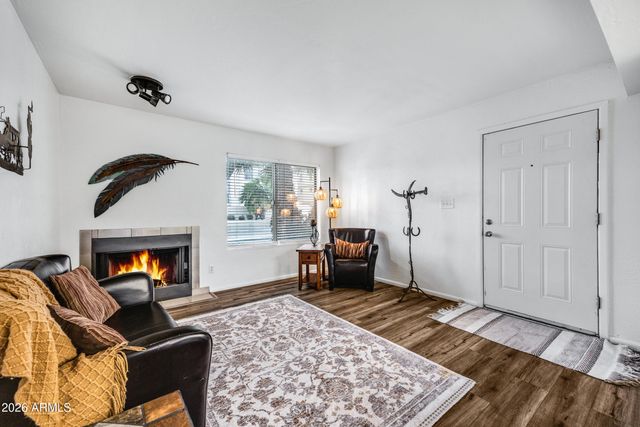 2320 N 52ND Street 115, Phoenix, AZ 85008