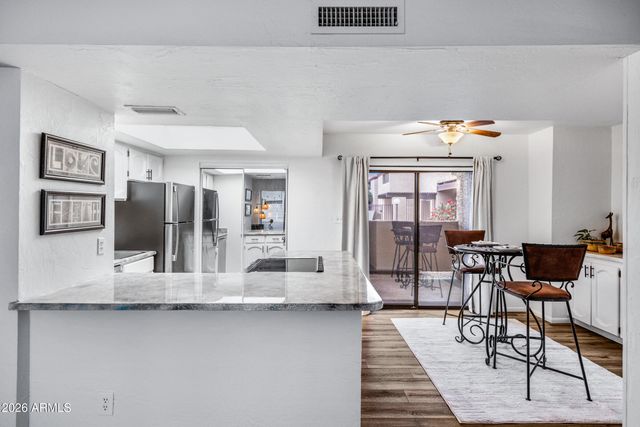 2320 N 52ND Street 115, Phoenix, AZ 85008