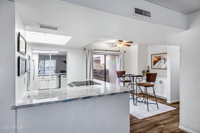 2320 N 52ND Street 115, Phoenix, AZ 85008