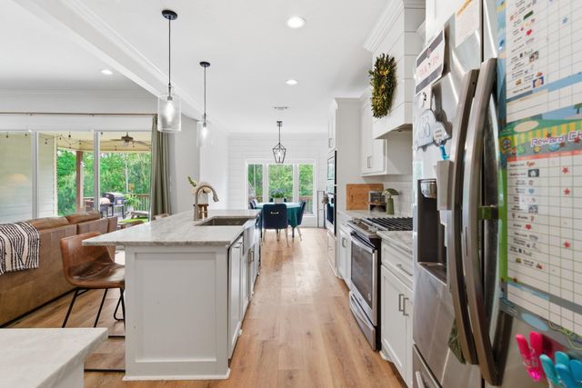 75 W Cadbury Ln., Hattiesburg, MS 39402