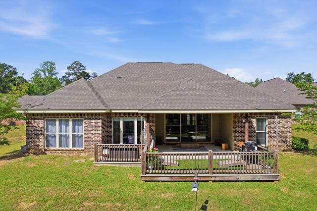 75 W Cadbury Ln., Hattiesburg, MS 39402