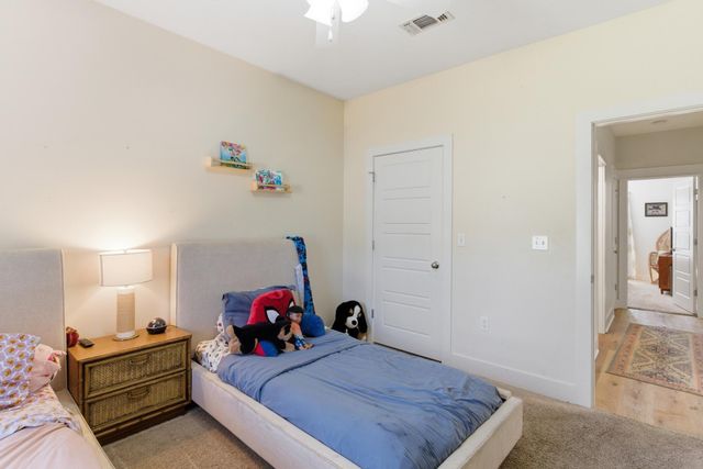 75 W Cadbury Ln., Hattiesburg, MS 39402