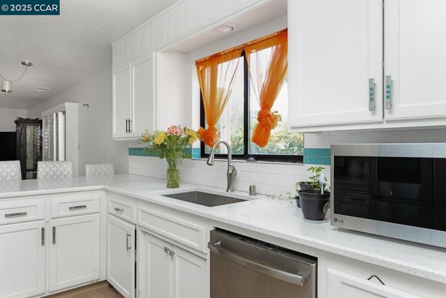 8715 Eastwood Ct, Stockton, CA 95209