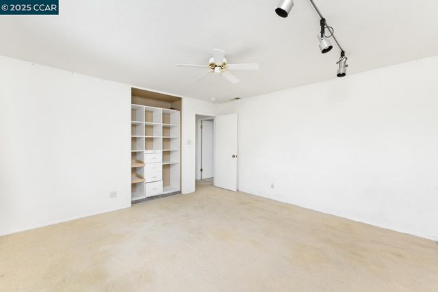 8715 Eastwood Ct, Stockton, CA 95209