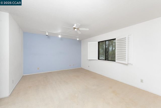 8715 Eastwood Ct, Stockton, CA 95209