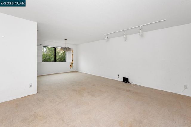 8715 Eastwood Ct, Stockton, CA 95209