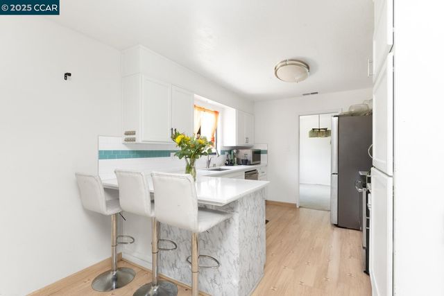 8715 Eastwood Ct, Stockton, CA 95209