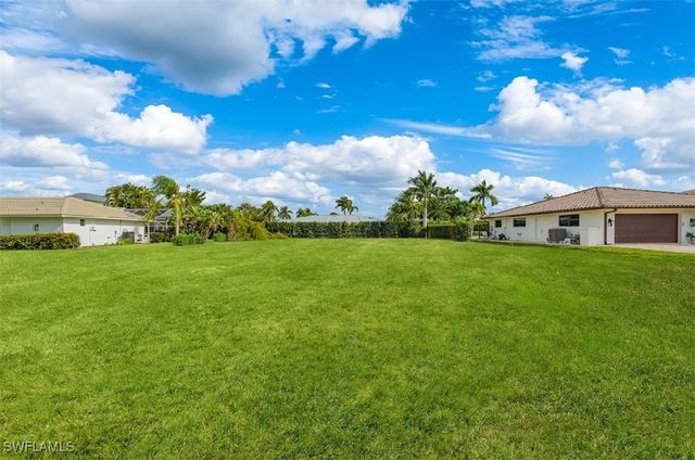 4228 Crayton RD, Naples, FL 34103