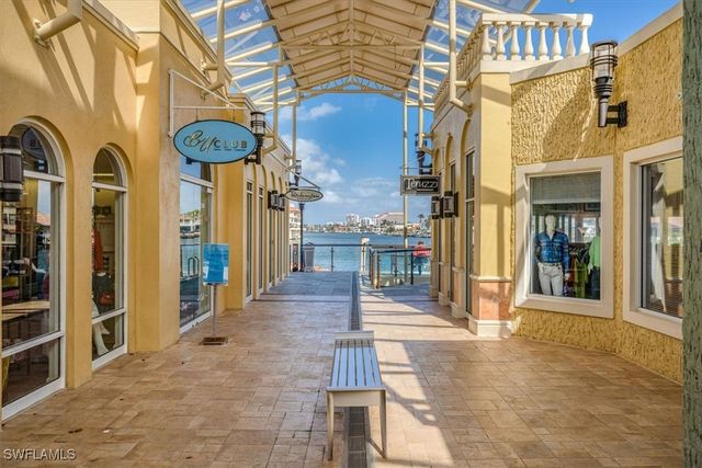 4228 Crayton RD, Naples, FL 34103