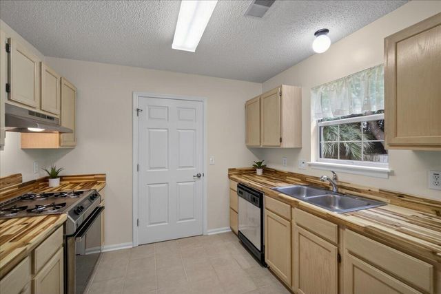 1082 Old Battery Circle, Charleston, SC 29412